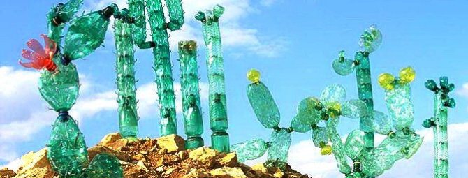 Украшения и поделки из пластиковых бутылок для своего сада: мастер-классы